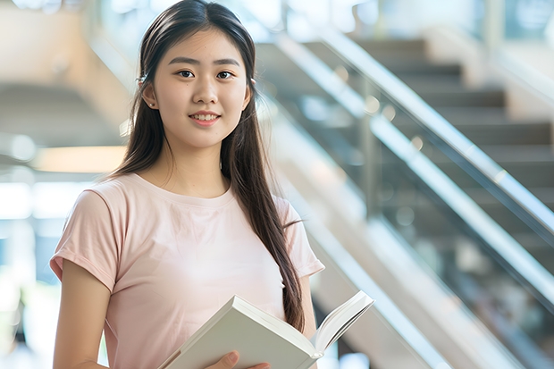 上海大学悉尼工商学院录取分数是多少?